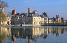 Fontainebleau Castle and Barbizon self-guided half day tour from Paris