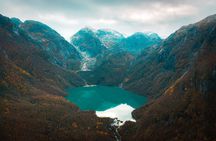 Easy hike to Bondhus Glacier Lake with lunch in Rosendal from Bergen
