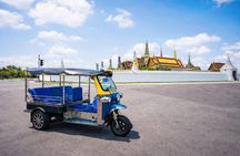 Half-day Bangkok tour to Grand Palace and temples by public transport