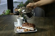 Guided tasting tour of traditional Viennese coffee, cake and chocolate