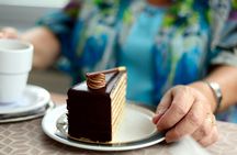 Guided tasting tour of traditional Viennese coffee, cake and chocolate