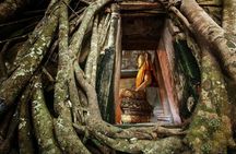 Full-day van charter to floating markets and Phetchaburi highlights