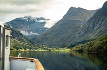 Self-guided Ålesund to Geiranger fjord tour with return