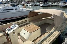 Tagus River yacht cruise with open bar and Portuguese snacks