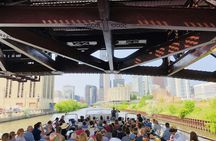 90-min architecture boat tour on the Chicago river