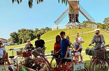 Guided retro bike tour to the hidden gems of Bruges