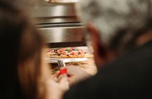 Family-friendly pizza-making experience in Trastevere