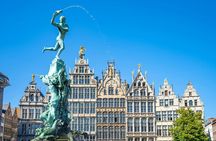 Antwerp surprise walk with a local