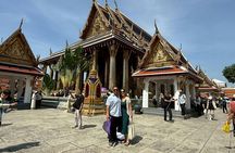 Private guided tour of Bangkok Grand Palace and Temples