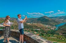 Douro half-day tour with wine, boat trip and viewpoint