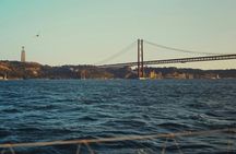 Private sailing adventure on the Tagus River in Lisbon