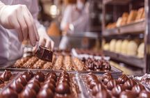 Lausanne walking tour and chocolate tasting with a local