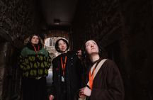 Witchcraft history walking tour through Edinburgh's Old Town