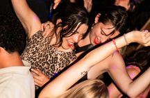 Pub crawl 4 bars, 8 drinks, games and VIP club entry