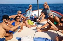 Sunset boat tour of Capri’s hidden treasures