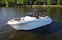 Scenic one-hour cruise around Sopot Marina