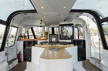 Premium boat experience in Lisbon with sangria