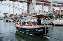 Sangria premium boat experience in Lisbon