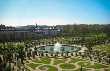 Guided tour to the Eiffel Tower and Versailles Palace