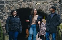 Edinburgh private half-day custom tour with a local guide