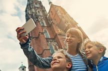 Discover the Wrocław Dwarfs on a family-friendly private tour