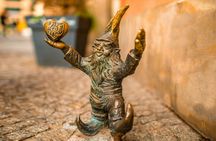 Discover the Wrocław Dwarfs on a family-friendly private tour