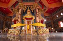 Private tour of three temples from Khao Lak with lunch