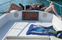 Authentic Sardinian gozzo boat tour in Costa Smeralda with aperitif