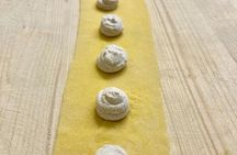Fettuccine, ravioli and tiramisù cooking class in Rome