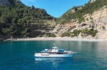 Morning boat tour in Alcudia Bay with tapas and snorkelling