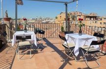 House museum tour with rooftop aperitif and Trevi Fountain in Rome