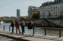 The origins of Paris virtual reality guided tour along the Seine