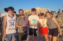 Family mythology treasure hunt in Athens with local snacks