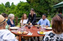 Guided rainforest tour on Tamborine Mountain and produce tastings