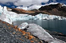 Pastoruri Glacier full-day tour from Huaraz with Andean lakes