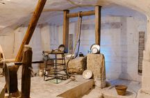 Small-group Matera pasta workshop with optional cave lunch
