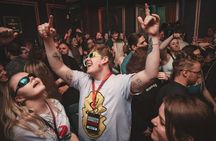 Kraków pub crawl experience with open bar and VIP club entry