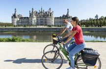 Loire Valley bike tour with Chambord Castle visit