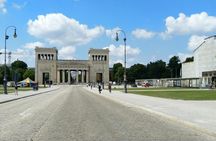 Munich's private sightseeing guided tour by limousine