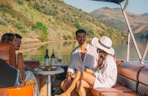 Douro sunset private boat cruise with wine and open bar