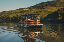 Douro sunset private boat cruise with wine and open bar