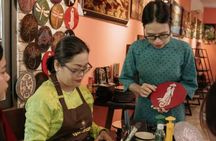 Nha Trang lacquer painting workshop with local artist