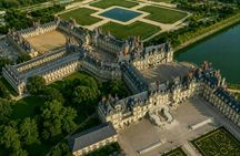 Château de Fontainebleau entry ticket with Paris audio guide and eSIM