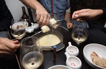 Guided tuk-tuk tour in Lucerne with fondue and wine