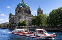 Berlin 1-hour guided panoramic boat tour on the River Spree