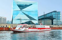Berlin 1-hour guided panoramic boat tour on the River Spree