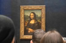 Louvre Museum and Île de la Cité tour with Notre-Dame audioguide