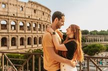 Personalised photoshoot outside the Colosseum