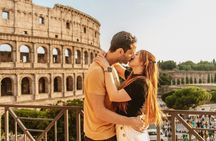 Personalised photoshoot outside the Colosseum