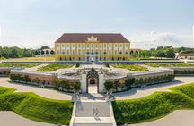 Schloss Hof Palace guided tour with from Vienna